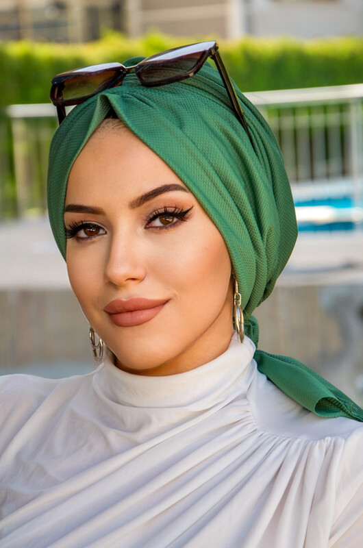 Bahar Yeşili Tokalı Bone - Thumbnail