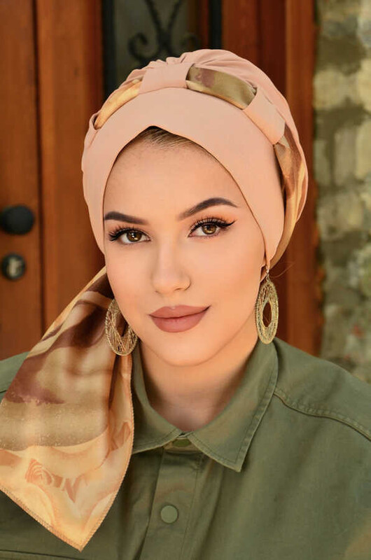 Bej Gül Çiçek Desen Fularlı Bone - Thumbnail