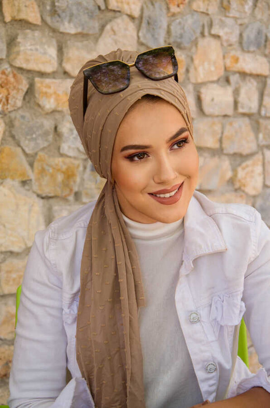 Bej Ponpon Atkılı Tesettür Bone - Thumbnail