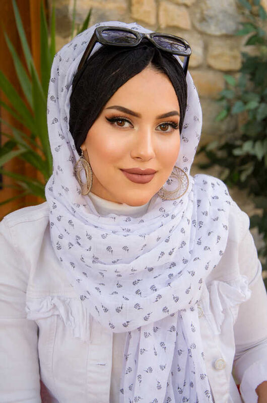 Beyaz Çiçekli Koton Bandana Şal - 50100