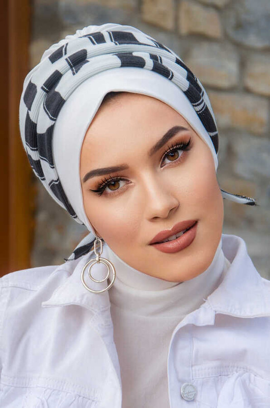 Beyaz Siyah Desenli Bantlı Bone - Thumbnail