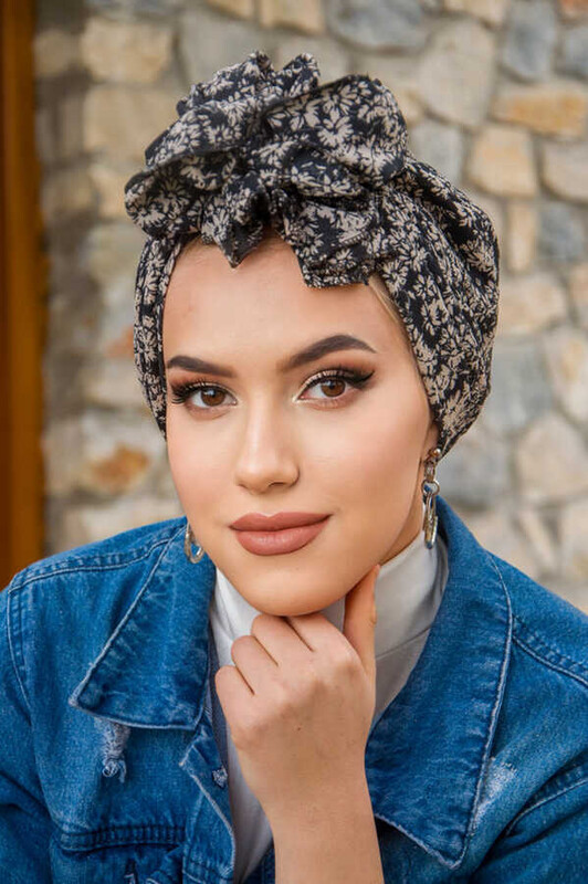Ekru Çicek Tokalı Bone - Thumbnail
