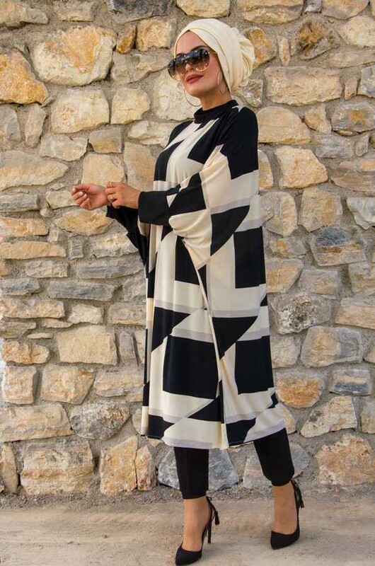 Ekru Siyah Kareli Oversize Tesettür Tunik - Thumbnail