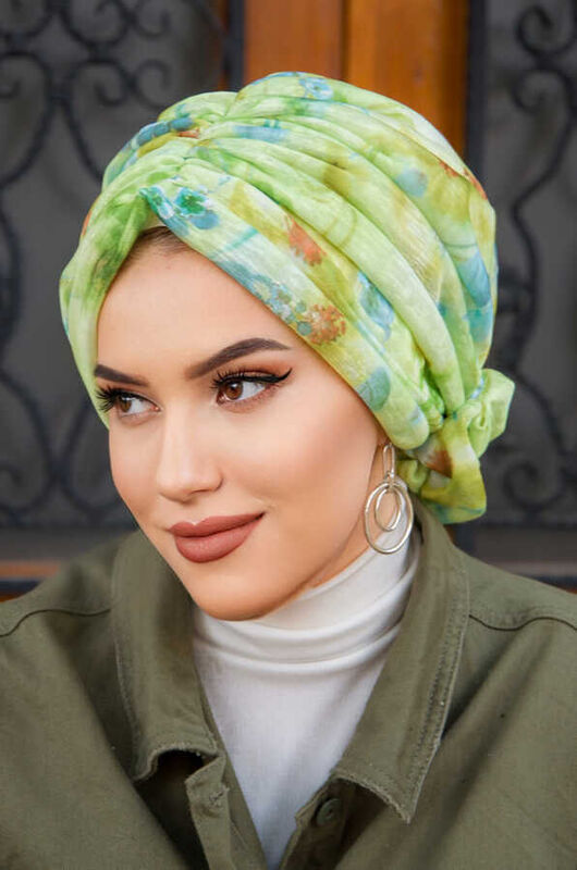 Fıstık Yeşil Çiçek Desen Tokalı Bone