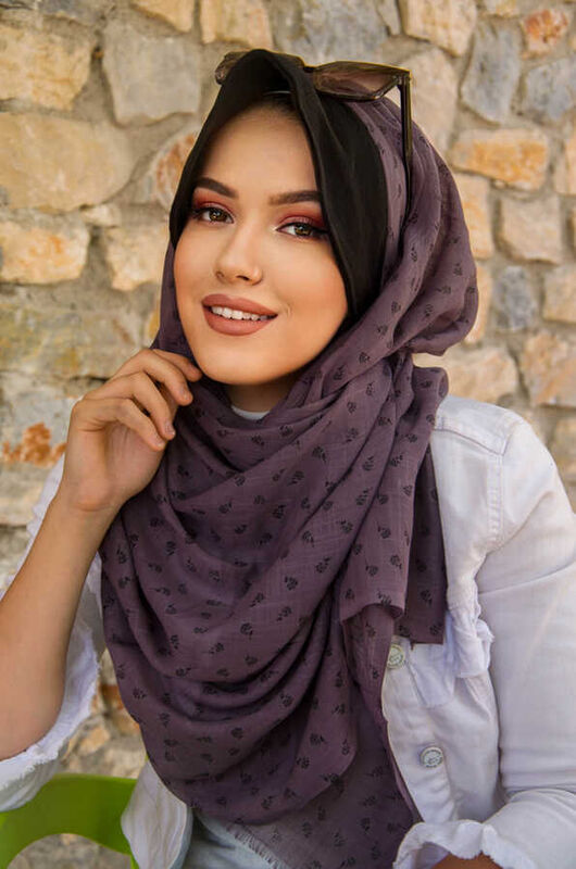 Füme Siyah Baskılı Şapka Şal