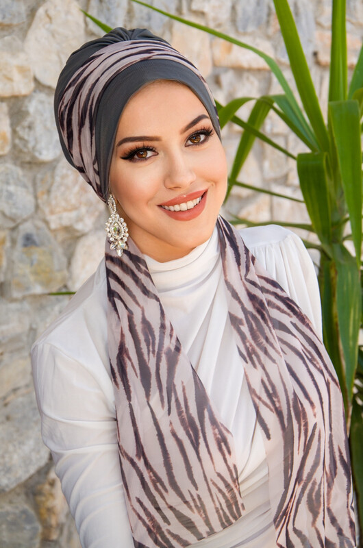  - Füme Zebra Fularlı Bone