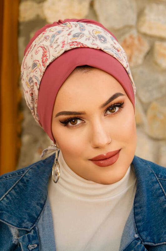 Gülkurusu Ekru Etnik Desen Bantlı Bone