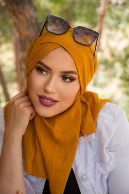 Aişe Tesettür - Hardal Bürümcük Çapraz Bantlı Medium Size Hijab - Hazır Şal
