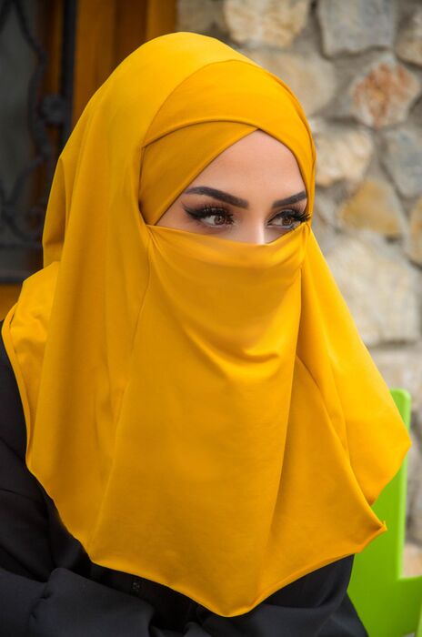 Hardal Çapraz Bantlı Medium Size Hijab - Hazır Şal