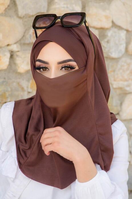 Kahverengi Çapraz Bantlı Medium Size Hijab - Hazır Şal