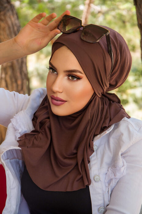 Kahverengi Çapraz Bantlı Medium Size Hijab - Hazır Şal