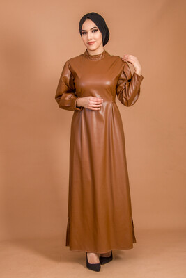 Aişe Tesettür - Kahverengi Deri Düğme Detaylı Elbise