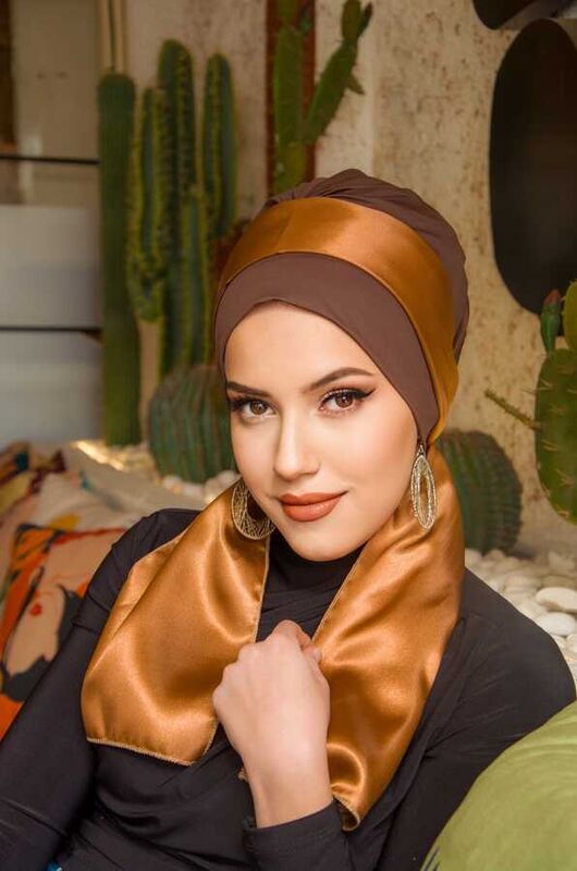 Karamel Saten Fularlı Bone