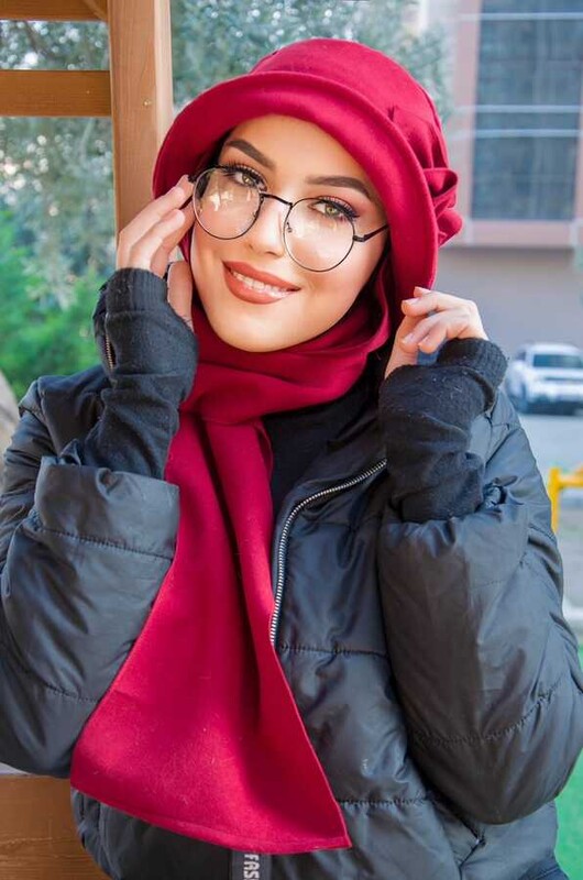 Kırmızı Aksesuarlı Vintage Şapka - Thumbnail