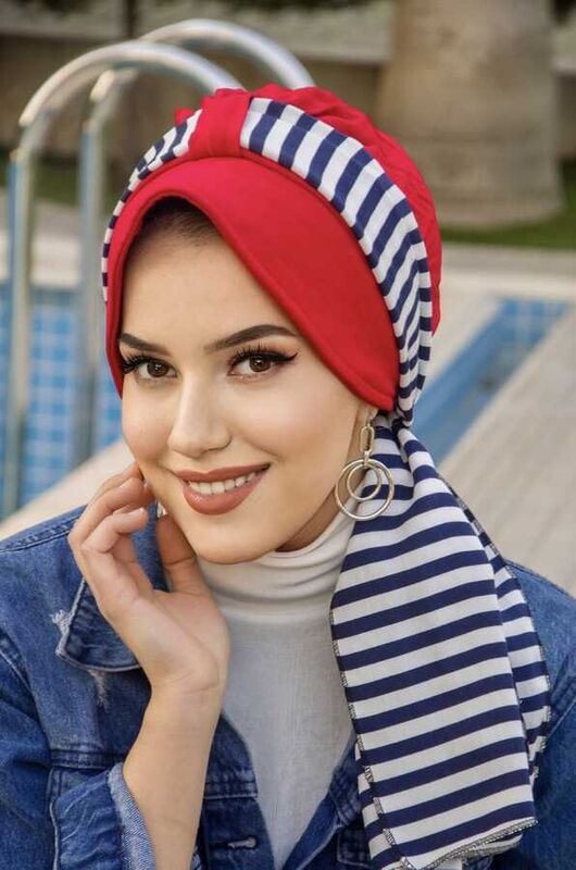 Kırmızı Lacivert Çizgili Desen Fularlı Şapka Bone