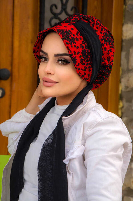 Kırmızı Siyah Desenli Şapkalı Bone