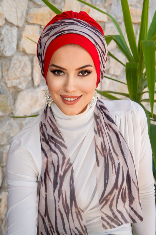 Kırmızı Zebra Desen Fularlı Bone