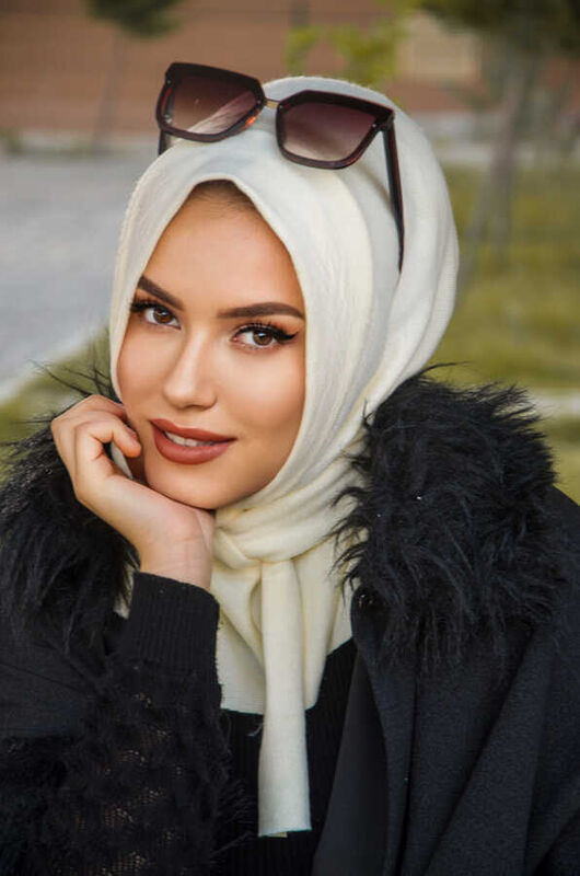 Krem Triko Kışlık Hazır Eşarp