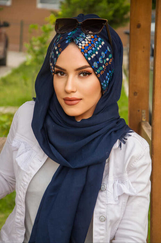 Lacivert Puanlı Büzgülü Hazır Şal