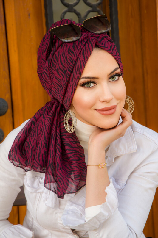  - Bordo Zebra Şifon Tokalı Bone