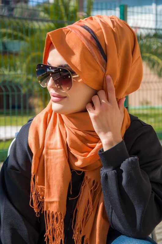 Aişe Tesettür - Orange Bantlı Dantelli Şapka Şal