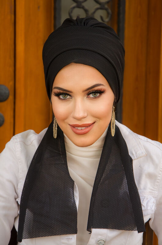 Siyah Atkılı Bone