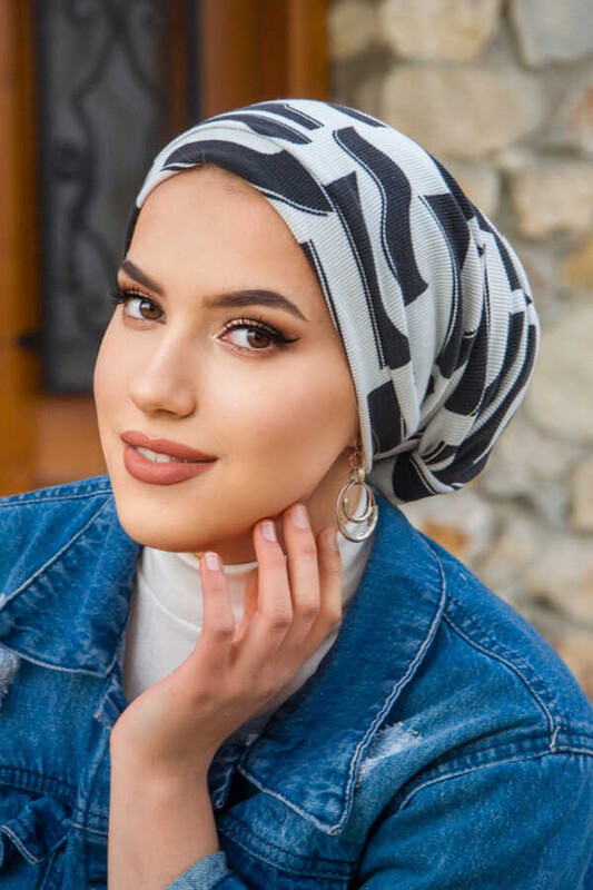 Siyah Beyaz Desenli Hazır Dolama Bone - Thumbnail