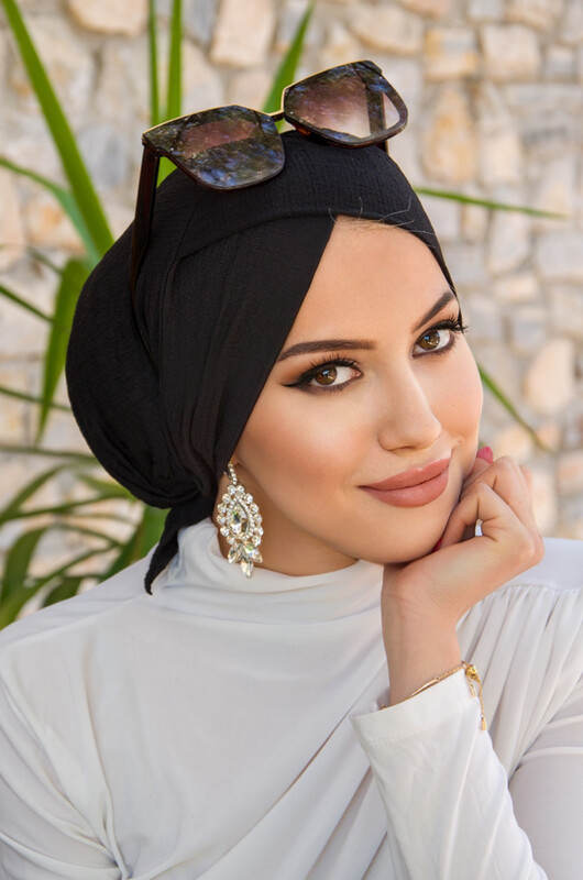 Aişe Tesettür - Siyah Çapraz Bone