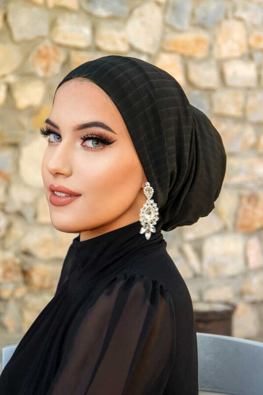 Aişe Tesettür - Siyah Hazır Çizgili Boru Bone (1)