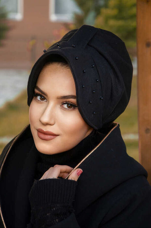 Siyah İnci Şapka Bone