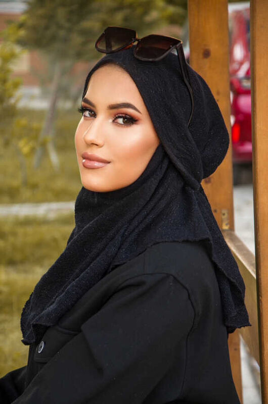 Siyah Triko Kışlık Oversize Hijab