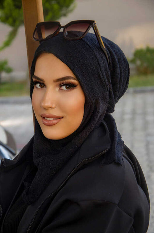 Siyah Triko Kışlık Spor Bone Hijab