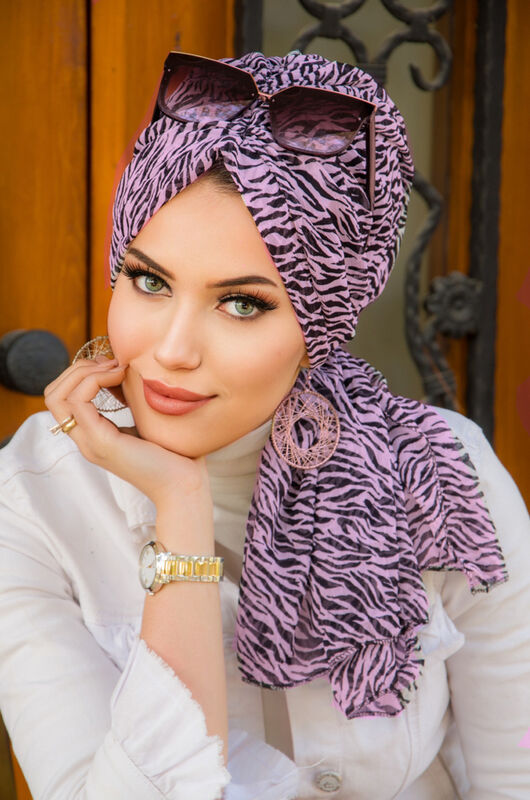 Siyah Zebra Şifon Tokalı Bone
