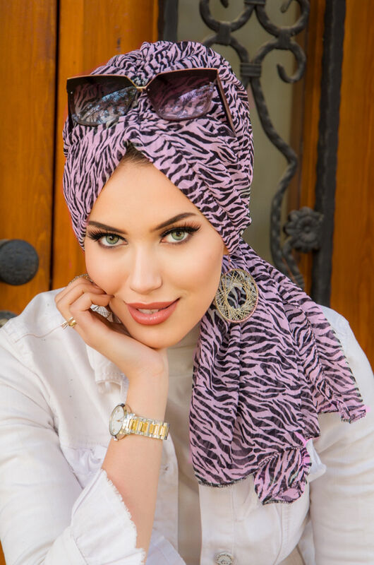 Siyah Zebra Şifon Tokalı Bone