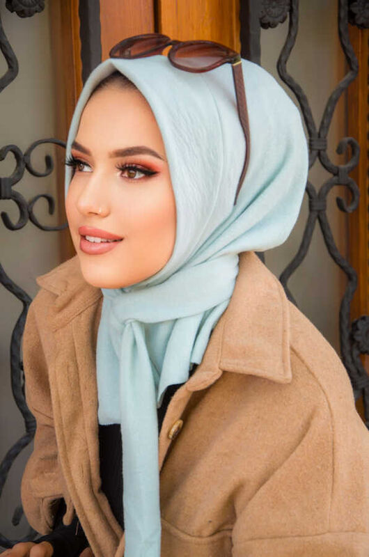 Soft Mavi ışıltılı Hazır Eşarp
