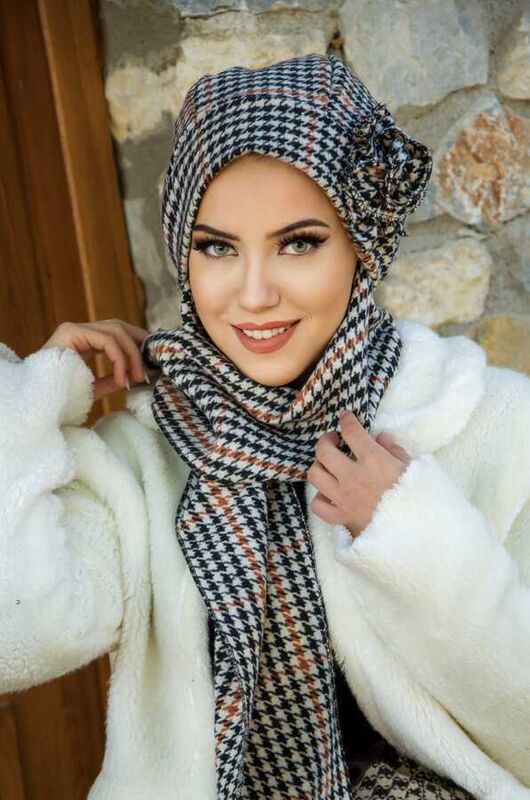Taba Kazayağı Aksesuarlı Tesettür Bere