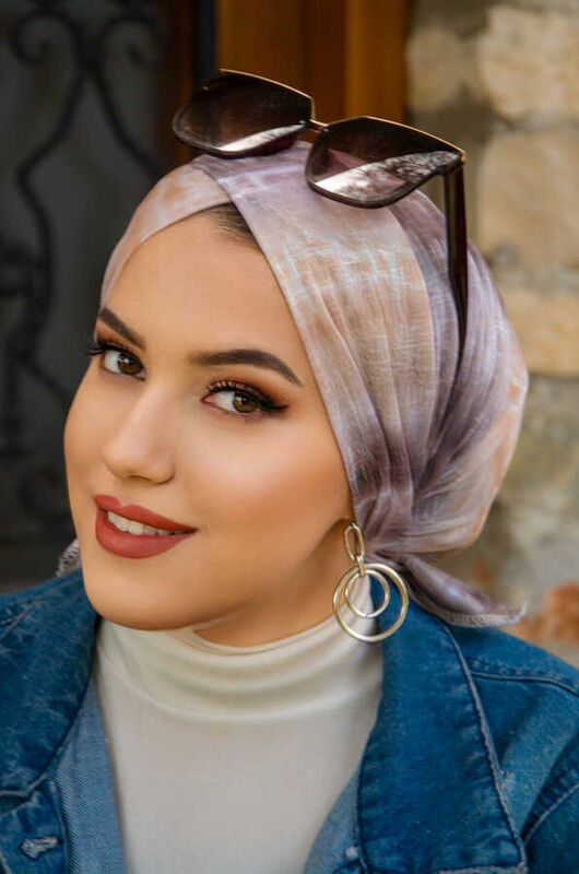 Taş Rengi Ebru Desenli Çapraz Bantlı Bone