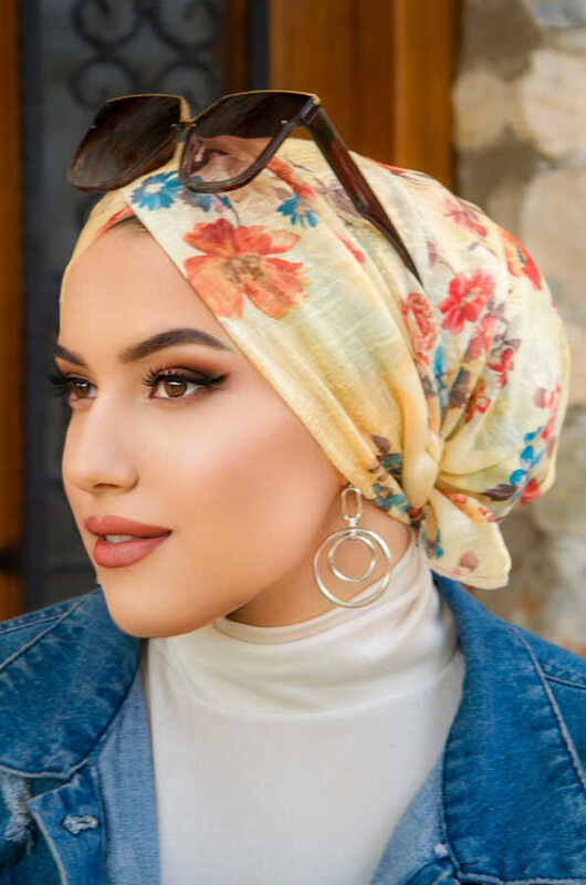 Uçuk Sarı Çiçek Desenli Çapraz Bantlı Bone - Thumbnail